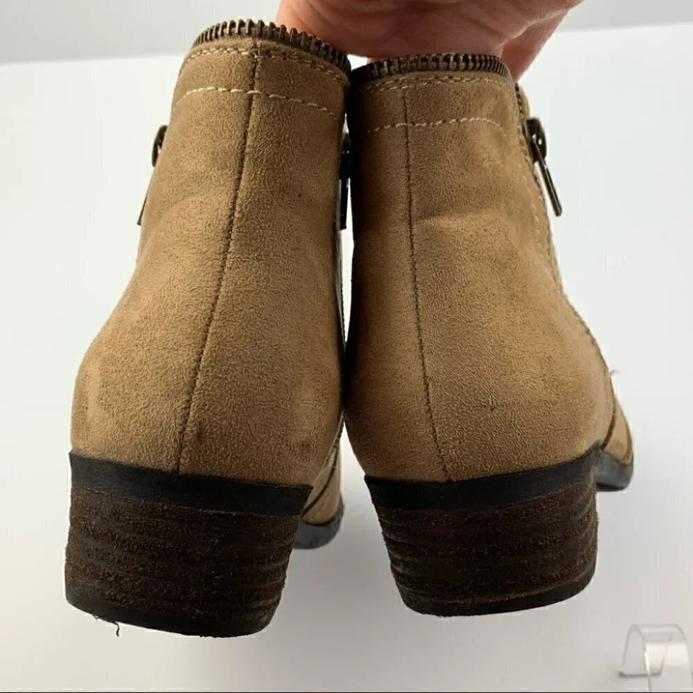 Just fab Tuvee ankle booties 7 37.5 tan western